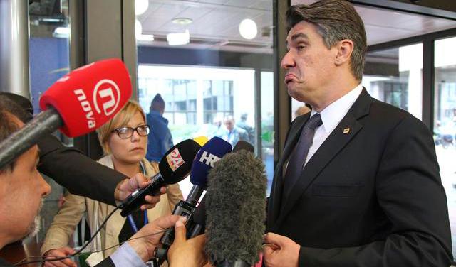 http://hrvatski-fokus.hr/wp-content/uploads/2015/09/Zoran_Milanovic_BetaAP.jpg