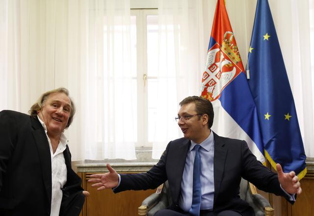 Foto vest: Depardieu video Vučića