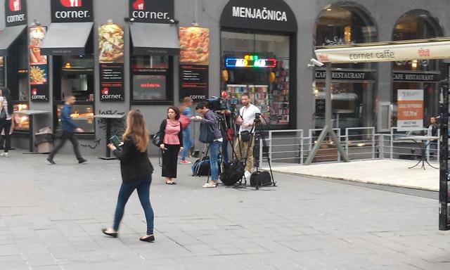 I kolege su na zadatku