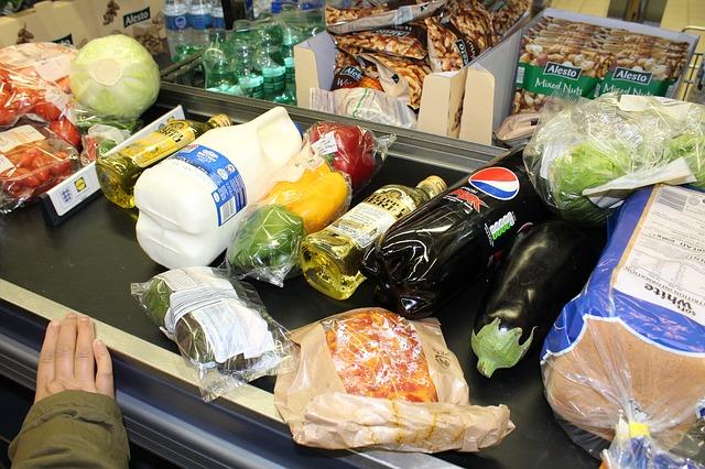 Srbija među rekorderima: Najviše trošimo na hranu