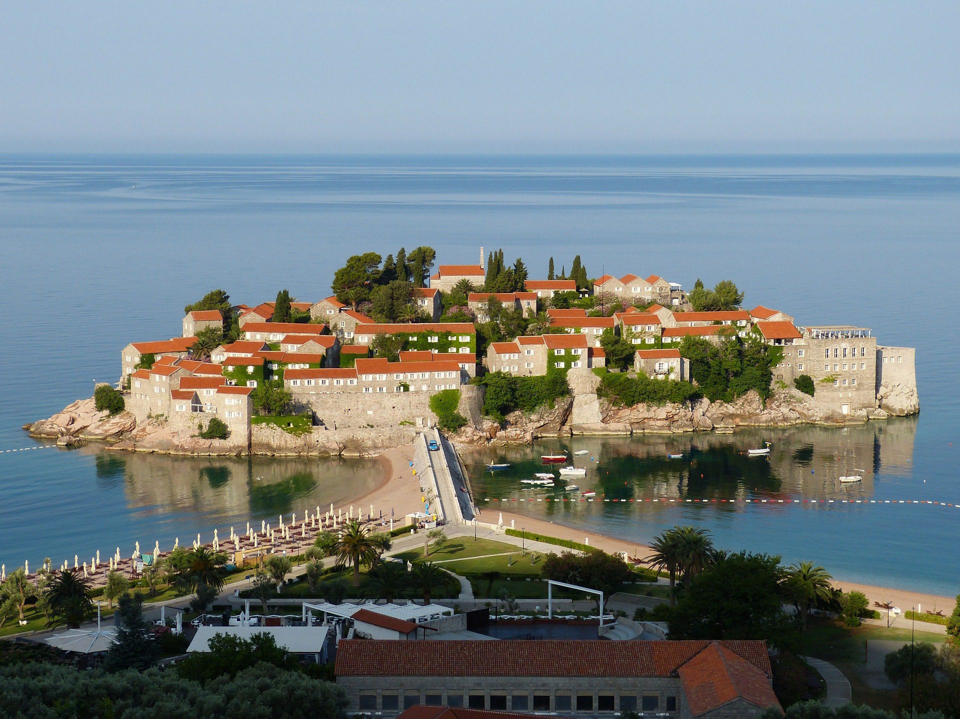 budva-823409_1920.jpg