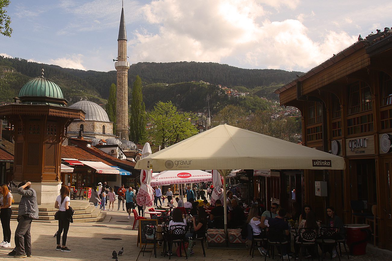 SarajevoDzamijaCarsijaBL.jpg